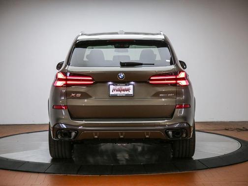 Manhattan Green Metallic 2026 BMW X5 sDrive40i