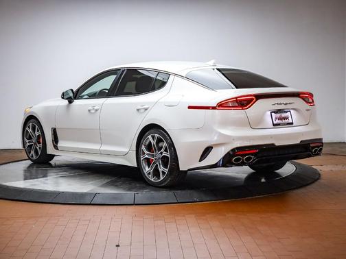 Snow White Pearl 2021 Kia Stinger GT
