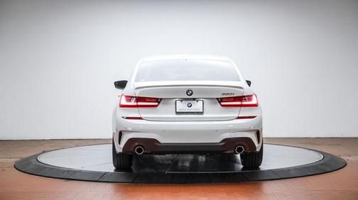 Photo 2 of 25 of 2020 BMW 330 i