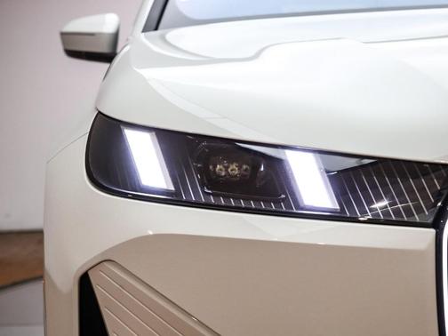 2026 BMW iX xDrive45