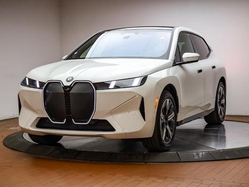 2026 BMW iX xDrive45