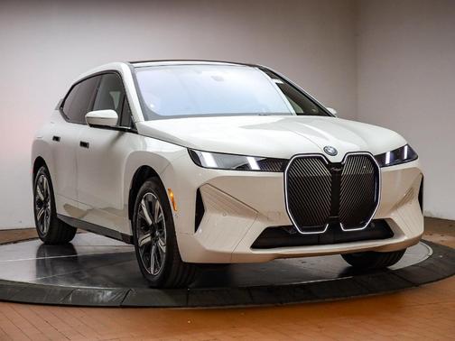 2026 BMW iX xDrive45