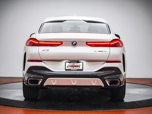 2023 BMW X6 xDrive40i