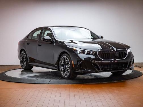 Black Sapphire Metallic 2026 BMW 530 i