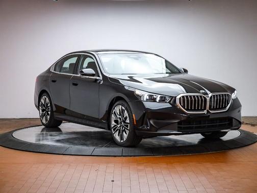Black Sapphire Metallic 2026 BMW 530 i