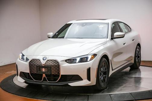 Mineral White Metallic 2026 BMW i4 Gran Coupe eDrive40