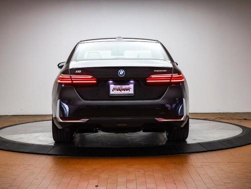 2026 BMW i5 eDrive40