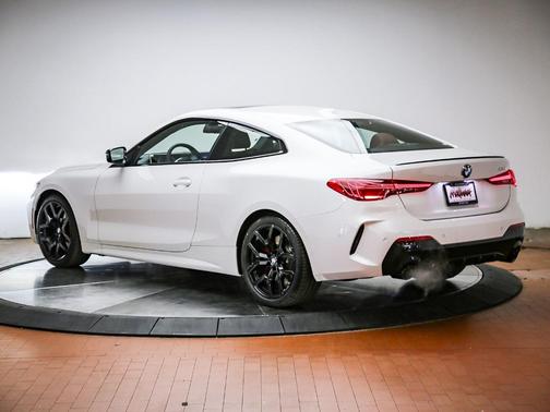 Mineral White Metallic 2026 BMW 430 i