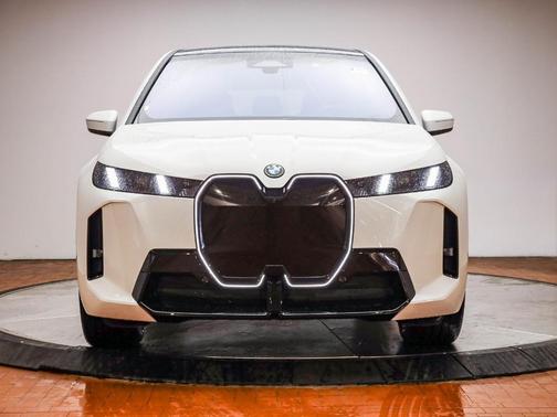 2026 BMW iX xDrive45
