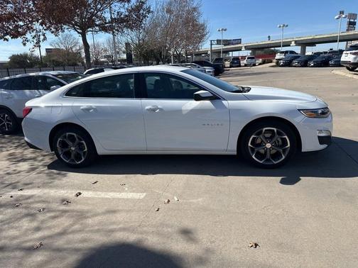 2024 Chevrolet Malibu FWD 1LT