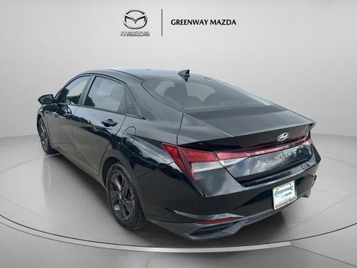 Phantom Black 2021 Hyundai ELANTRA SEL