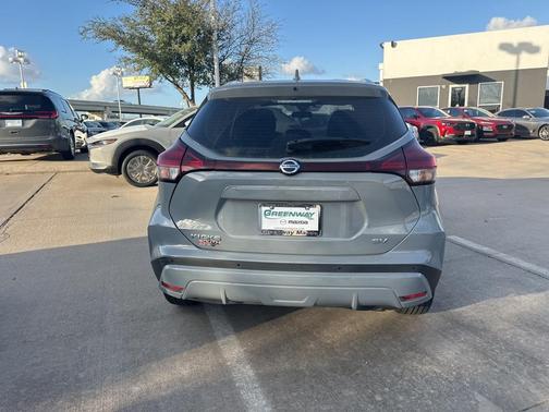 2021 Nissan Kicks SV