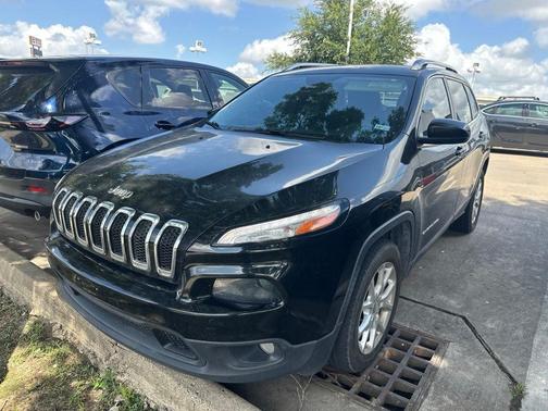 Diamond Black Crystal Pearlcoat 2017 Jeep Cherokee Latitude