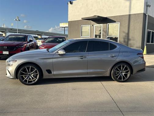 2025 Genesis G70 2.5T RWD