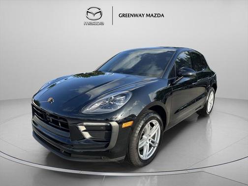 2023 Porsche Macan Base
