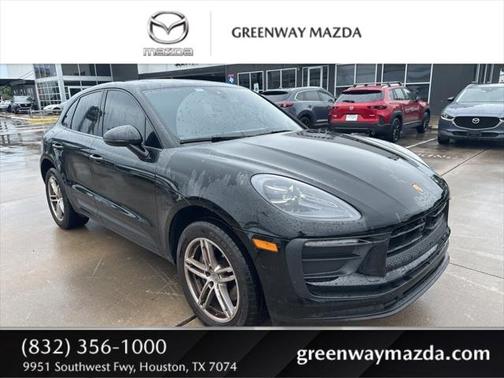 2023 Porsche Macan Base