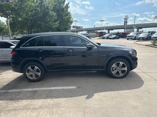 Black 2018 Mercedes-Benz GLC 300 Base