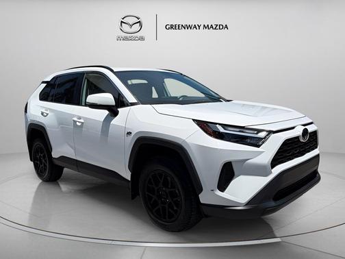 Ice 2024 Toyota RAV4 XLE