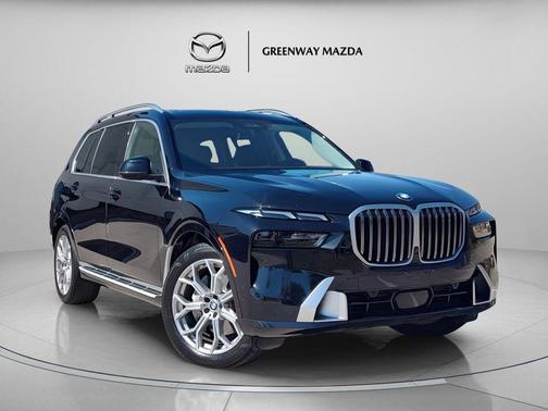 Black Sapphire Metallic 2025 BMW X7 xDrive40i