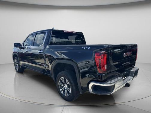 Onyx Black 2026 GMC Sierra 1500 SLT