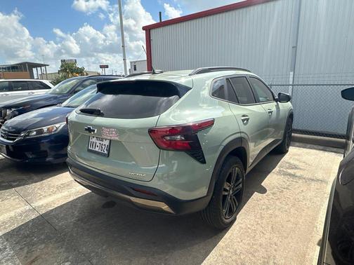 Cacti Green 2025 Chevrolet Trax ACTIV