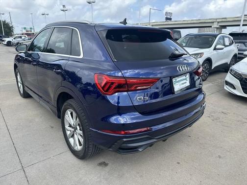 2022 Audi Q3 45 S line Premium