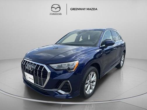 2022 Audi Q3 45 S line Premium