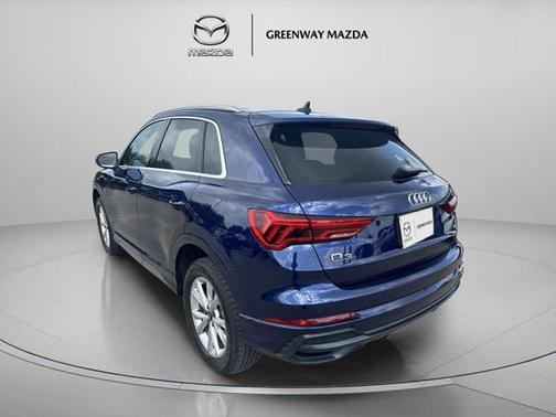2022 Audi Q3 45 S line Premium