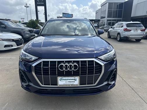 2022 Audi Q3 45 S line Premium