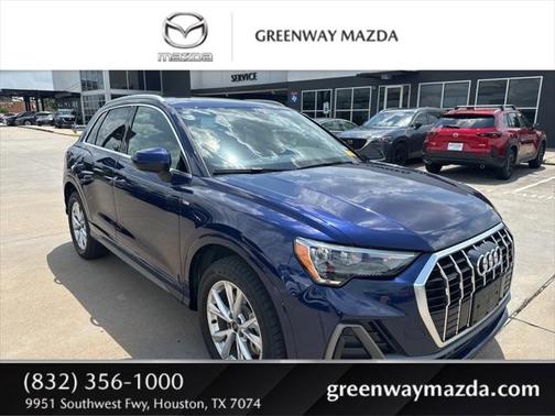 2022 Audi Q3 45 S line Premium