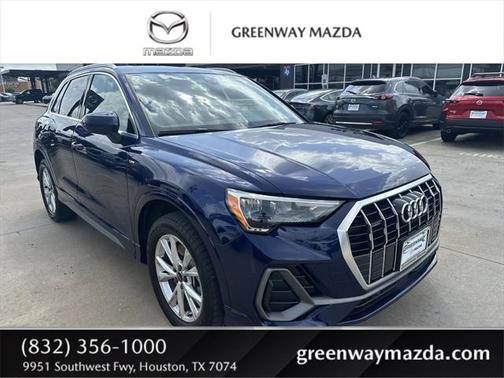2022 Audi Q3 45 S line Premium