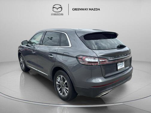 Asher Gray 2021 Lincoln Nautilus Reserve