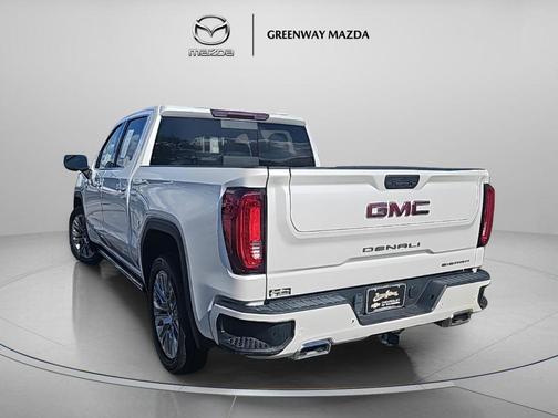 White Frost Tricoat 2022 GMC Sierra 1500 Denali