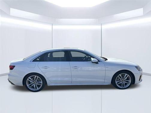 2023 Audi A4 45 S line Premium Plus
