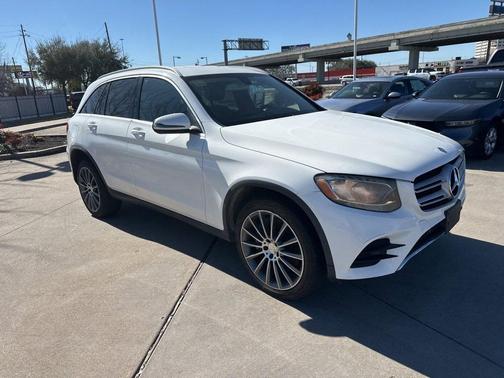 2016 Mercedes-Benz GLC 300 Base