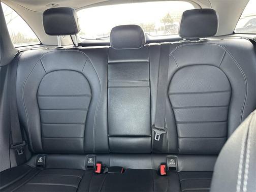 2016 Mercedes-Benz GLC 300 Base