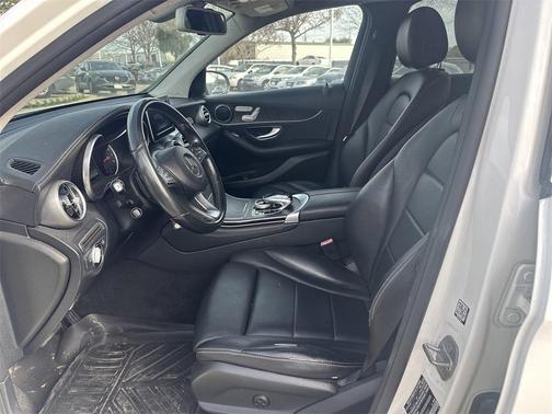 2016 Mercedes-Benz GLC 300 Base