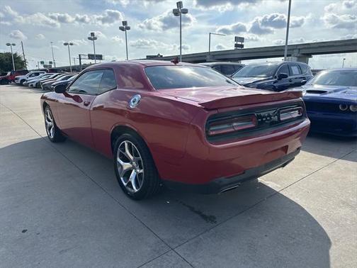 2015 Dodge Challenger SXT Plus