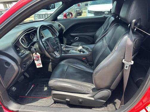 2015 Dodge Challenger SXT Plus
