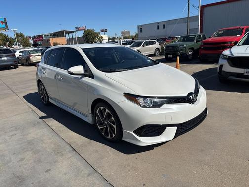2016 Scion iM Base