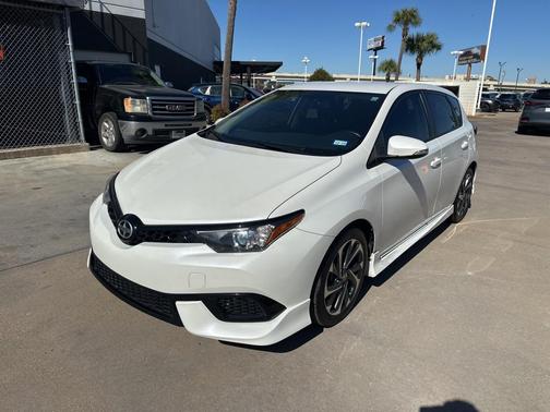 2016 Scion iM Base