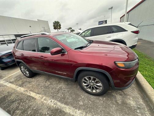 Velvet Red Pearlcoat 2019 Jeep Cherokee Latitude Plus