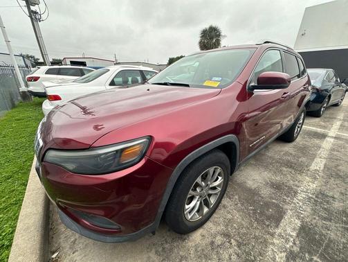 Velvet Red Pearlcoat 2019 Jeep Cherokee Latitude Plus