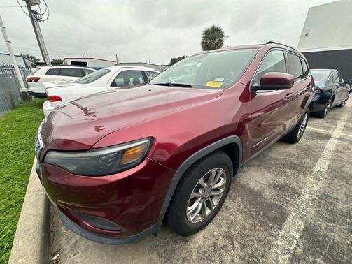 Velvet Red Pearlcoat 2019 Jeep Cherokee Latitude Plus
