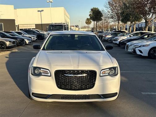 2019 Chrysler 300 Touring