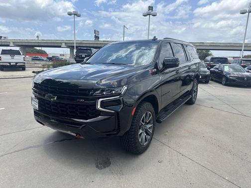 Black 2023 Chevrolet Suburban 4WD Z71