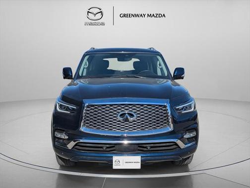 2022 INFINITI QX80 Luxe