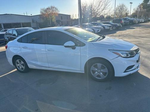 2018 Chevrolet Cruze LS