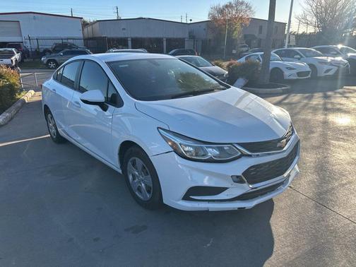 2018 Chevrolet Cruze LS