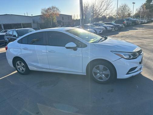 2018 Chevrolet Cruze LS